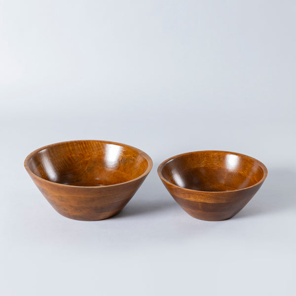 Set of 2 wooden bowls